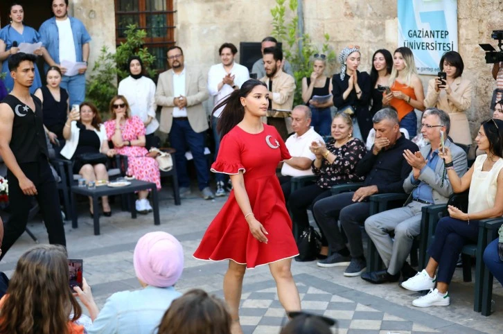 Gaziantep Üniversitesi'nde Moda ve Tasarım Haftası Heyecanı Başladı