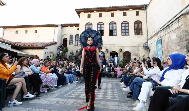 Gaziantep Üniversitesi'nde Moda ve Tasarım Rüzgarı