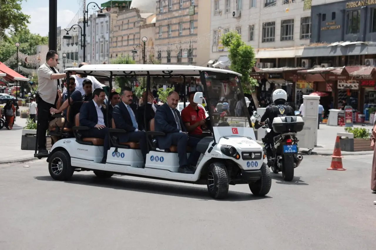 Ge&ccedil;mişin Ruhu, Geleceğin Konforu: Şanlıurfa'da Tarihi D&ouml;n&uuml;ş&uuml;m Başladı