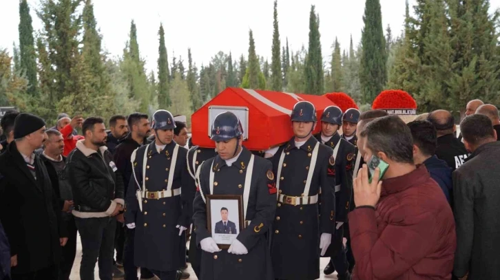 Genç Asker Alican Ekinci, Memleketi Adıyaman'da Son Yolculuğuna Uğurlandı