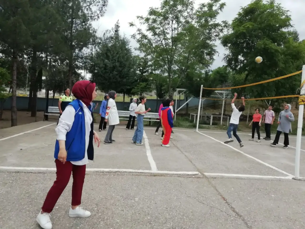 Gençlerden Siverek'in Çocuklarına Sporla Dolu Bir Gün