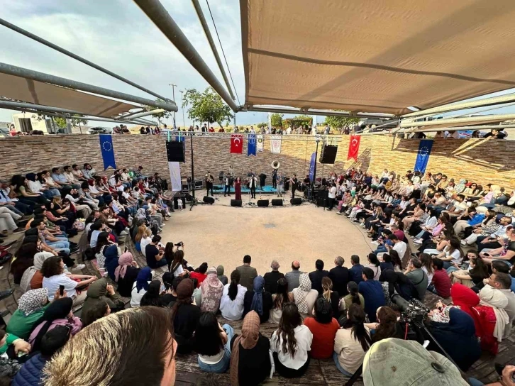 Göbeklitepe'de Tarihi Ritimler: Haidouti Orkestrası Sahne Aldı