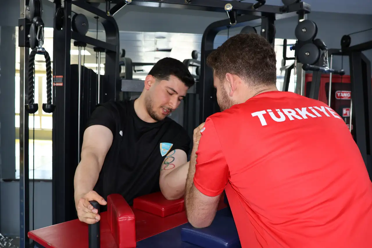 Haliliye&rsquo;nin Altın Bileği Avrupa Yolunda