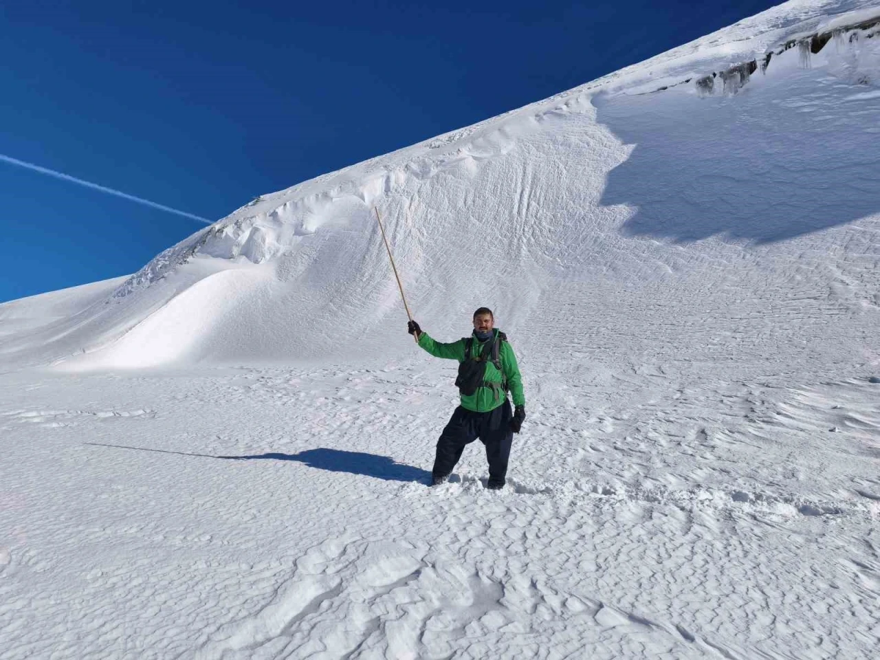 Harrut Yaylası&rsquo;na Karlı Parkurda 4 Saatlik Zorlu Zirve Yolculuğu
