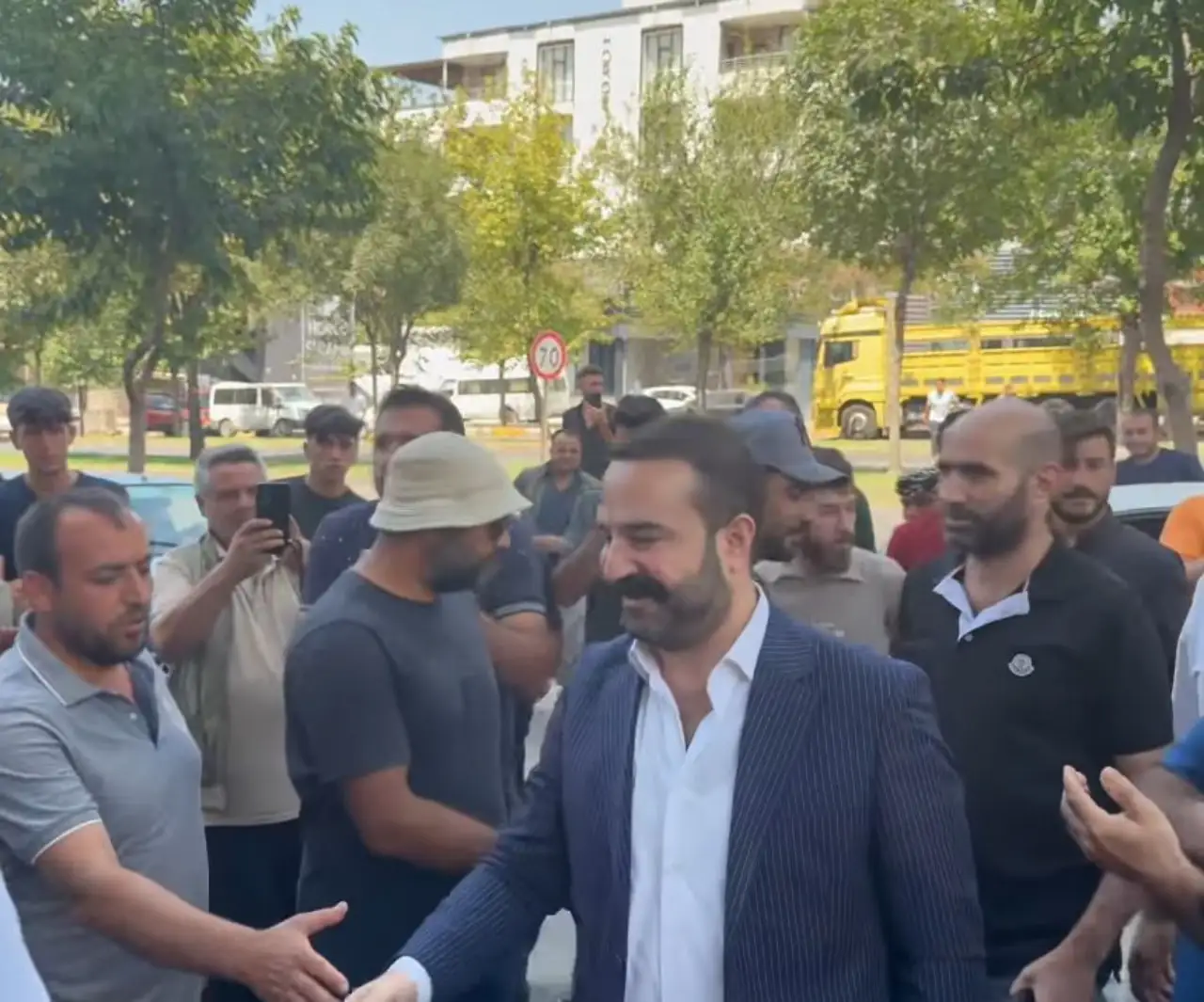 Hasan İzol’dan Siverek'te “Nerede Hak Arayışı Varsa Orada Ben de Olacağım”