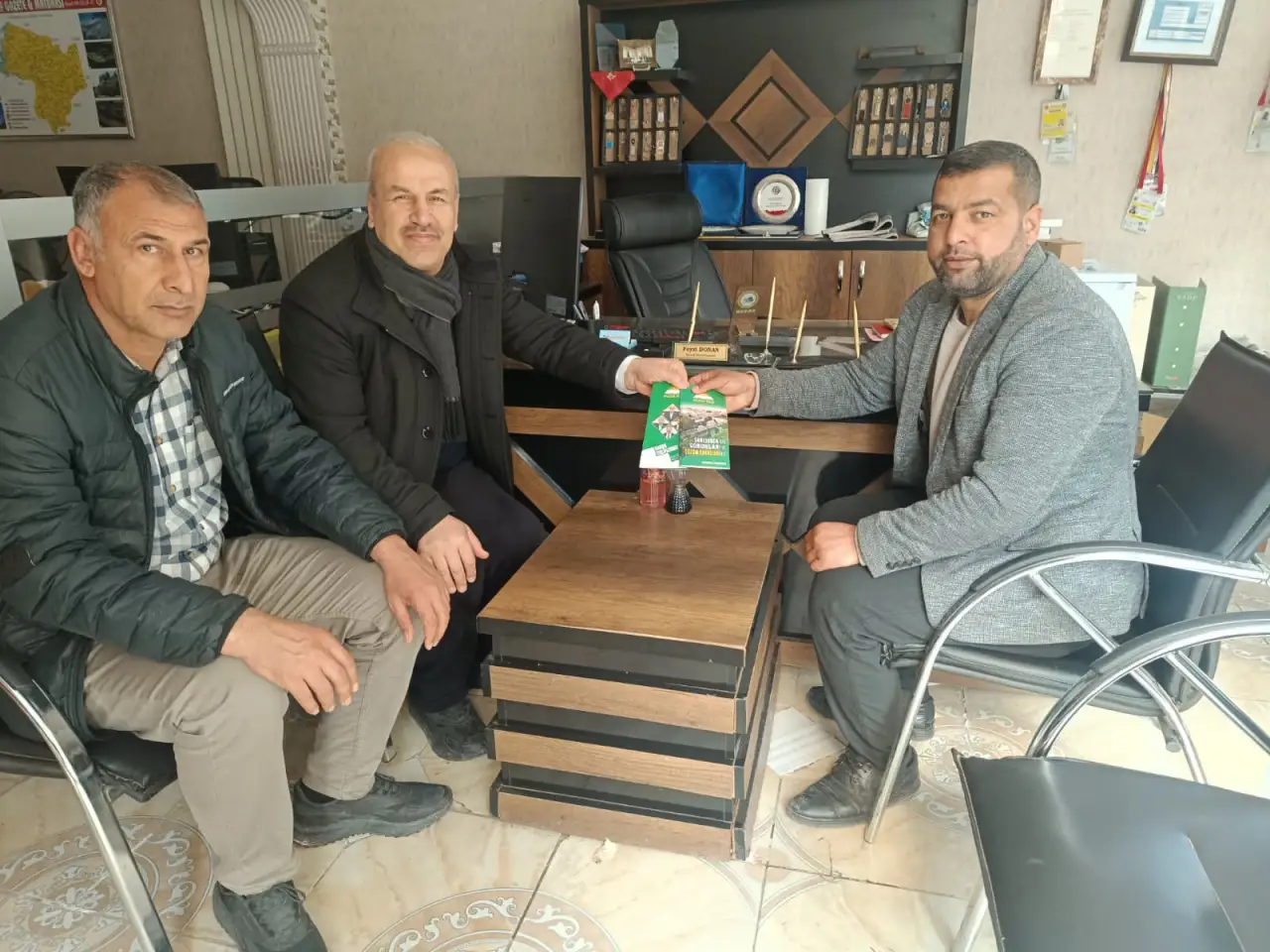 H&Uuml;DA PAR Siverek Heyetinden Gazetemize  Ziyaret: Sorunlar ve &Ccedil;&ouml;z&uuml;m Dosyası Masada!