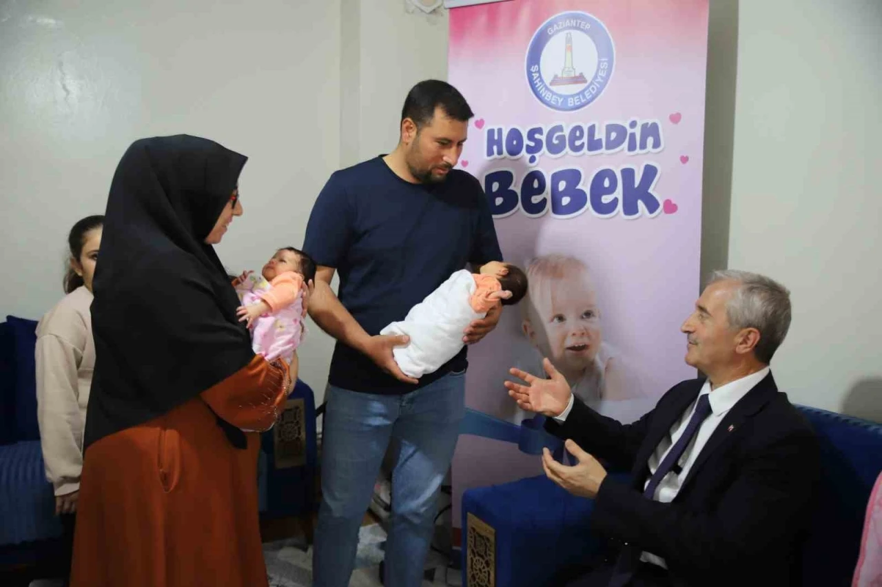 İkiz Sevinci: Belediyesi'nden Aileye Hem Manevi Hem Maddi Destek