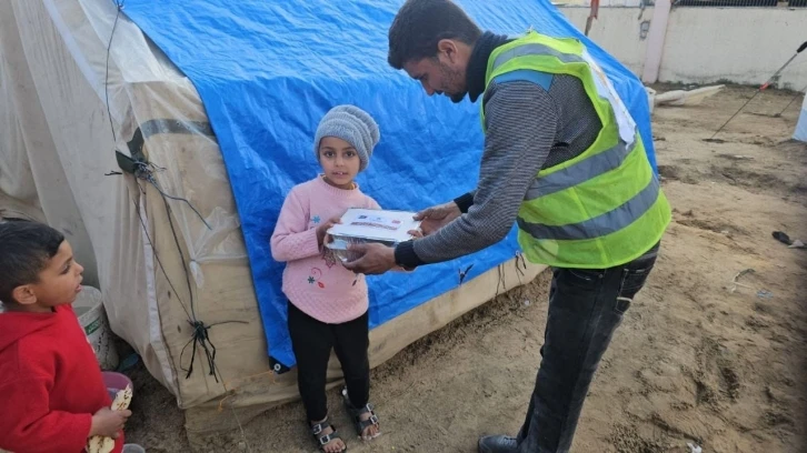 İmkander'in Ramazan Ayındaki Yardım Seferberliği: Gazze ve Suriye'de İftar Yemekleri