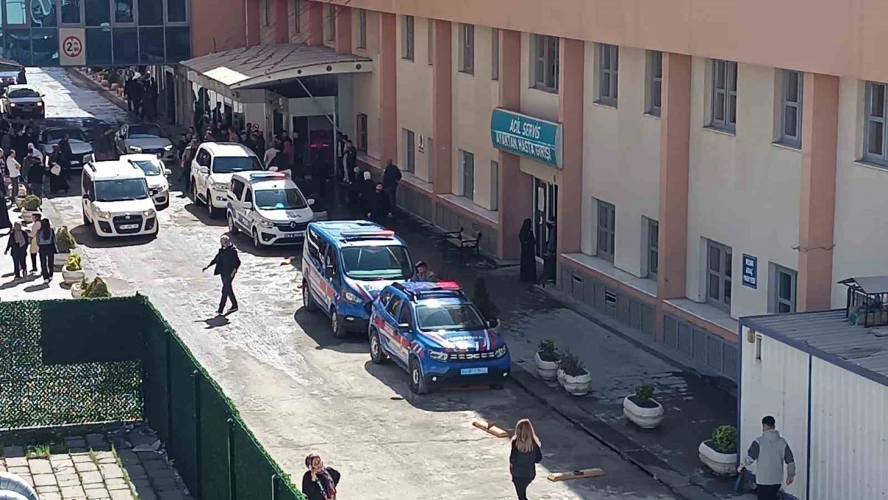  İnşaattan Düşen İşçi Hayatını Kaybetti: 5 Günlük Yaşam Savaşı Acıyla Sonuçlandı