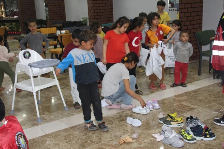 İstanbul Gönüllülerinden Depremzede Çocuklara Bayramlık Sevinci