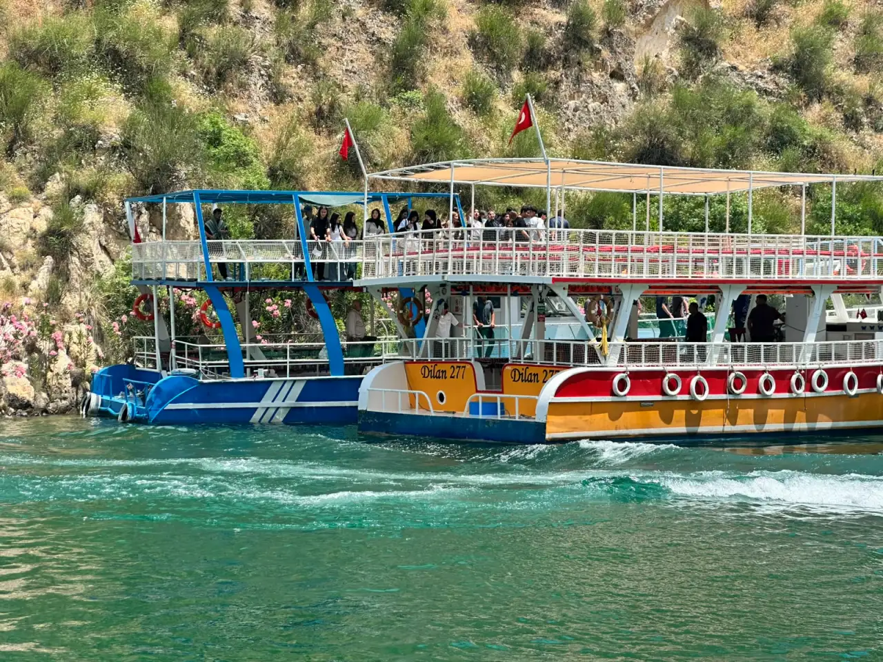Jandarmadan Turistlere Hayat Veren M&uuml;dahale