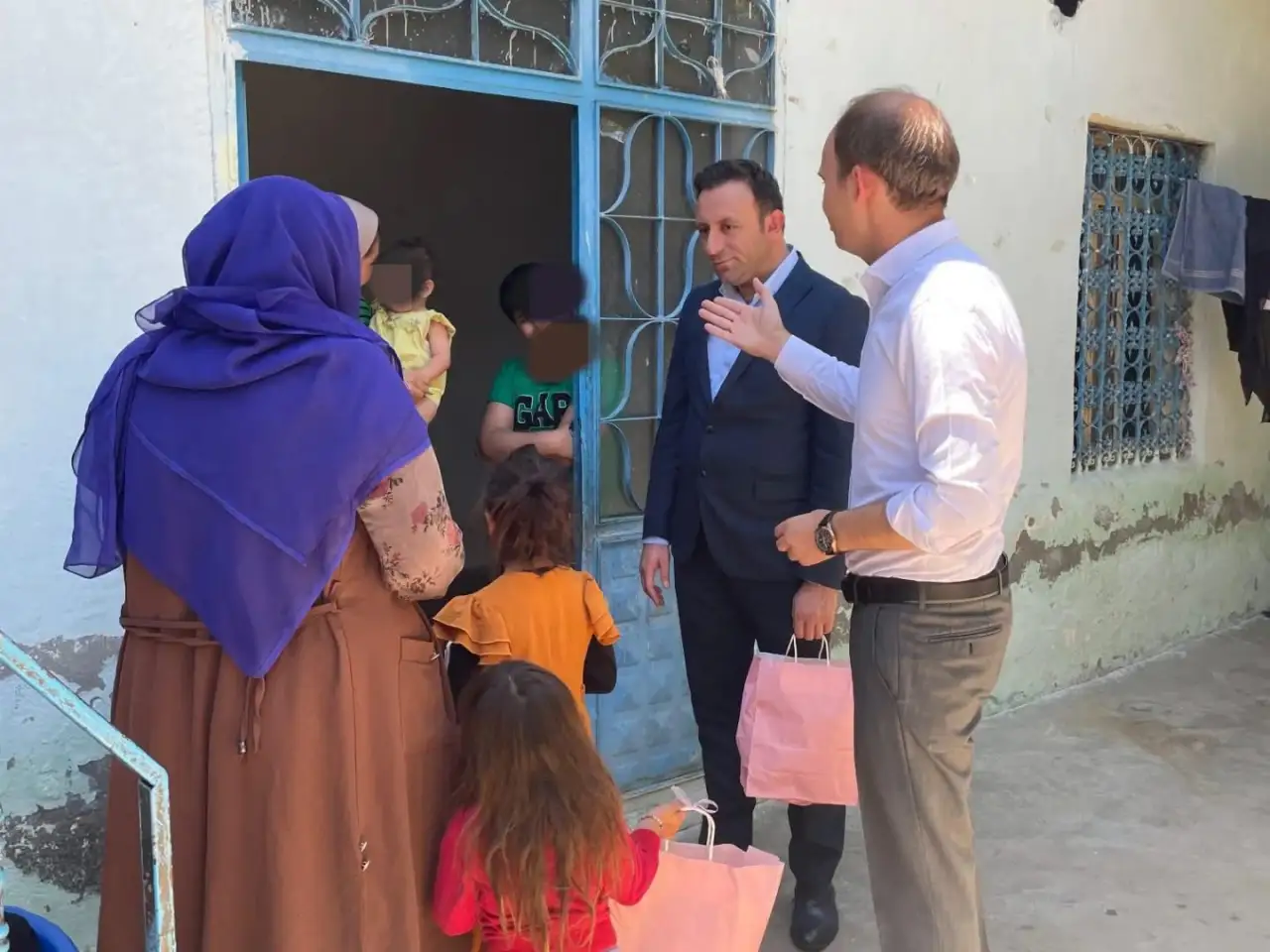 Kaymakam Sak İhtiyaç Sahibi Aileleri Ziyaret Etti