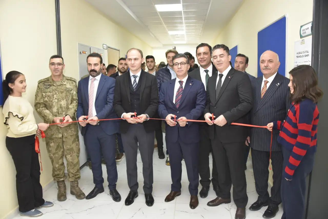 Kaymakam Sak’tan Bilsem’e Teknoloji  Sınıfı Açılışı