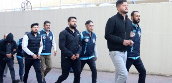 Kayseri'de Polis, Uyuşturucu Ticaretine Darbe Vurdu: 11 Şüpheli Yakalandı