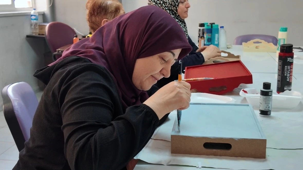 10 Merkezde 42 Bin Kadına Yönelik Destek Çalışmaları Devam Ediyor