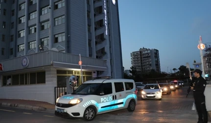 Mersin'de Sahte İş İlanlarıyla Dolandırıcılık: 19 Zanlı Yakalandı