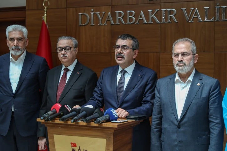 Milli Eğitim Bakanı Yusuf Tekin, Diyarbakır'da &quot;İl Eğitim Değerlendirme Toplantısı&quot;na Katıldı