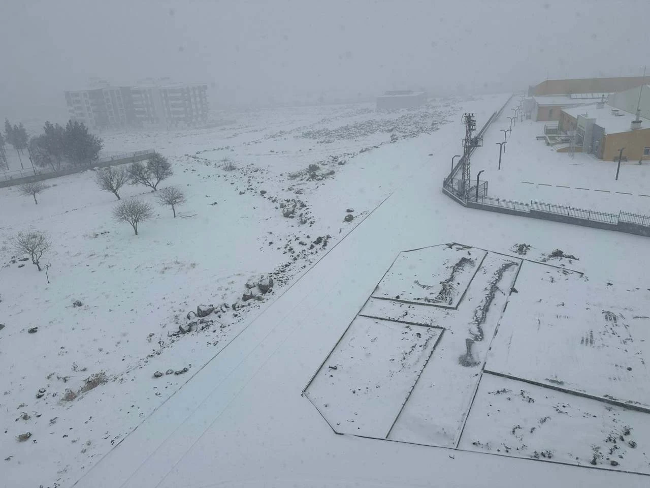 Siverek&rsquo;te&nbsp; Kar Yağışı Afete D&ouml;n&uuml;şt&uuml;
