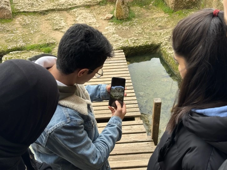 Öğrenciler Ergani'nin Tarihini Fotoğraflıyor