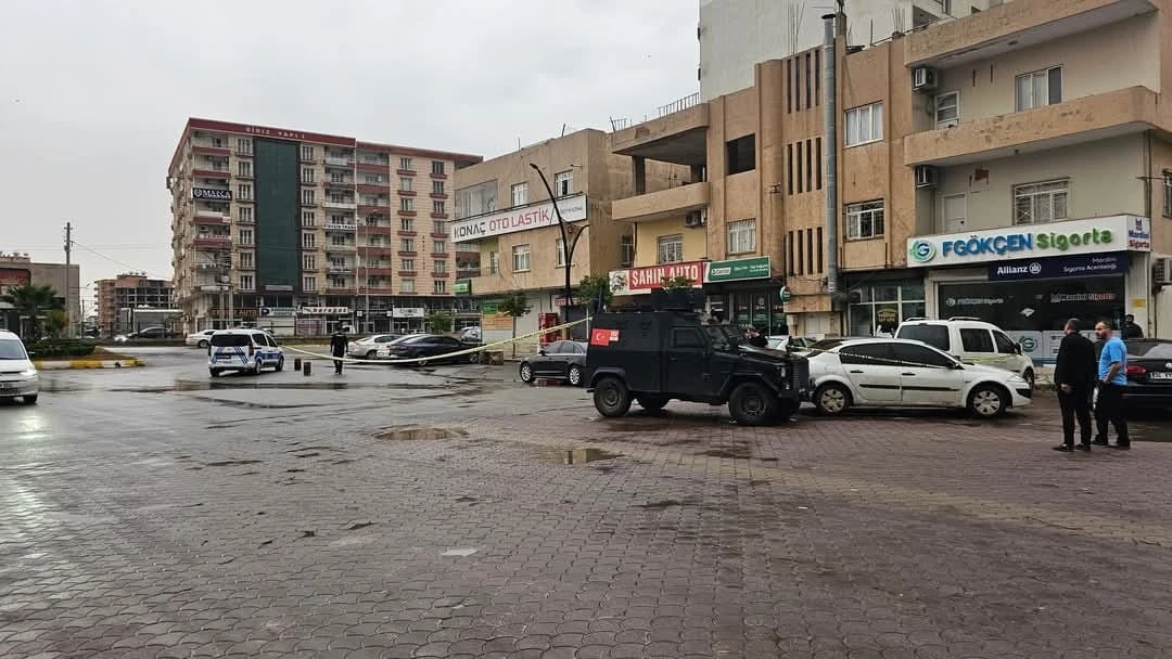 Otogar Girişinde Silahlar Konuştu: Biri Ağır, 2 Yaralı