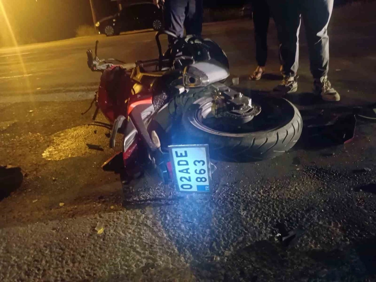 Otomobil ile Çarpışan Motosikletin Sürücüsü Hayatını Kaybetti