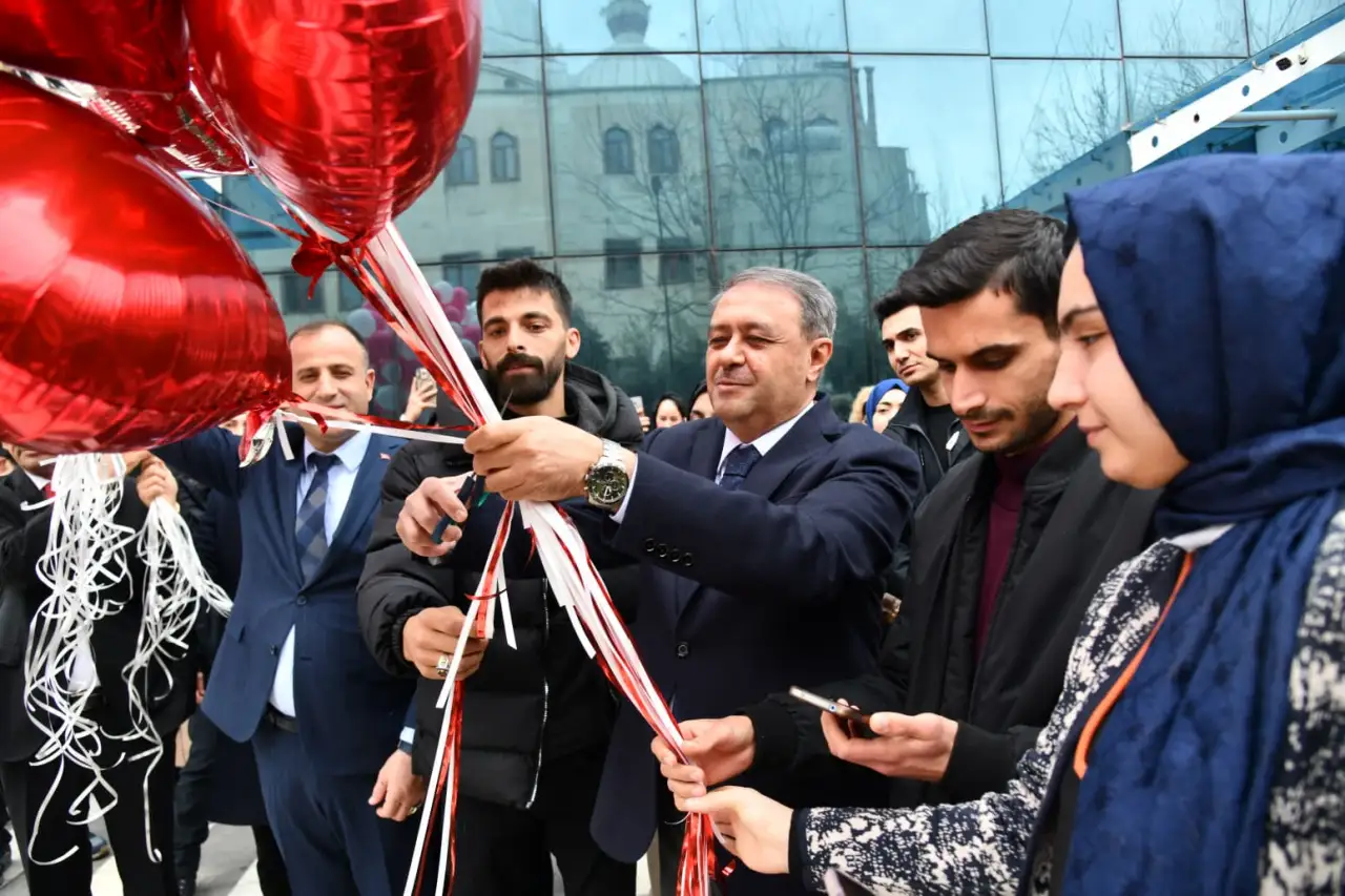 Şanlıurfa&rsquo;da Aile Vizyonu: Vali Şıldak&rsquo;tan Gen&ccedil; &Ccedil;iftlere G&uuml;&ccedil;l&uuml; Destek ve Gelecek Projeksiyonu!