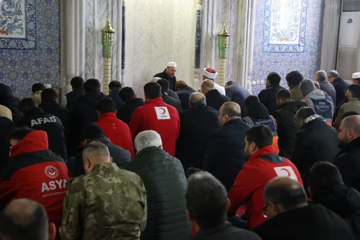 Şanlıurfa'da Anma Gününde Duygusal Anlar