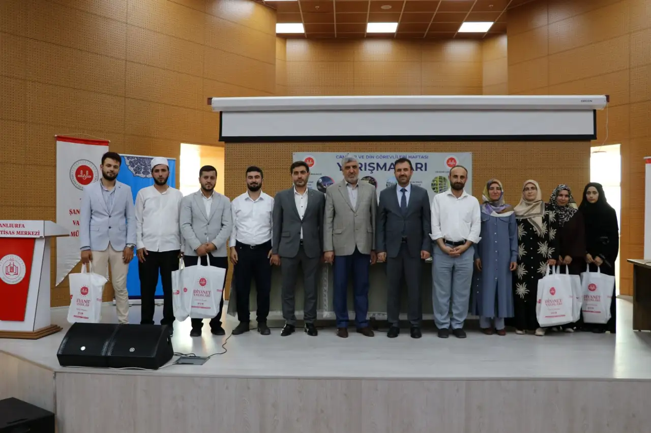 Şanlıurfa’da Ayet ve Hadis Yarışması Bölge Finali Yoğun İlgiyle Gerçekleştirildi