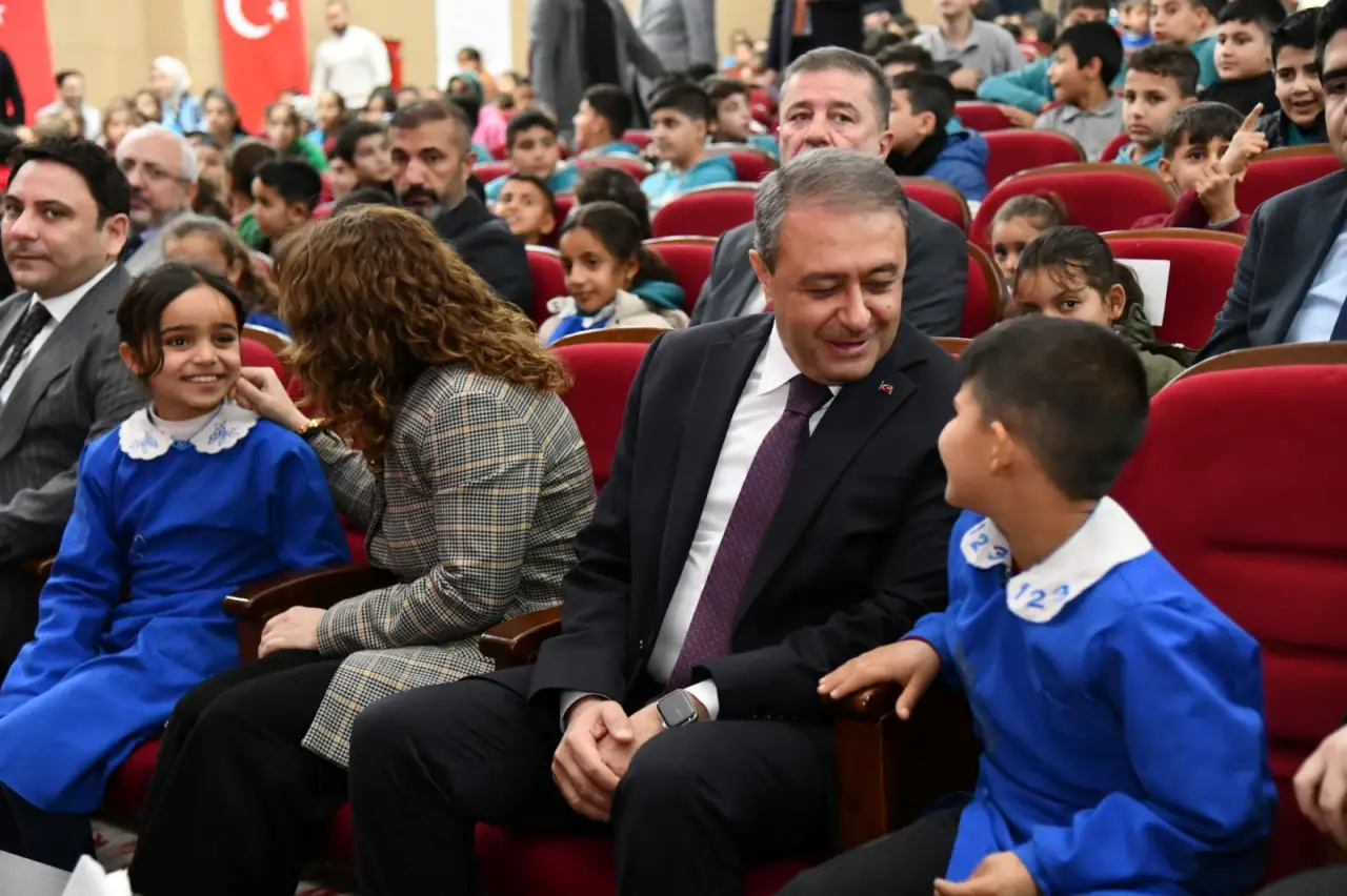 Şanlıurfa’da Çocuk Tiyatrosu Şenliği Başladı