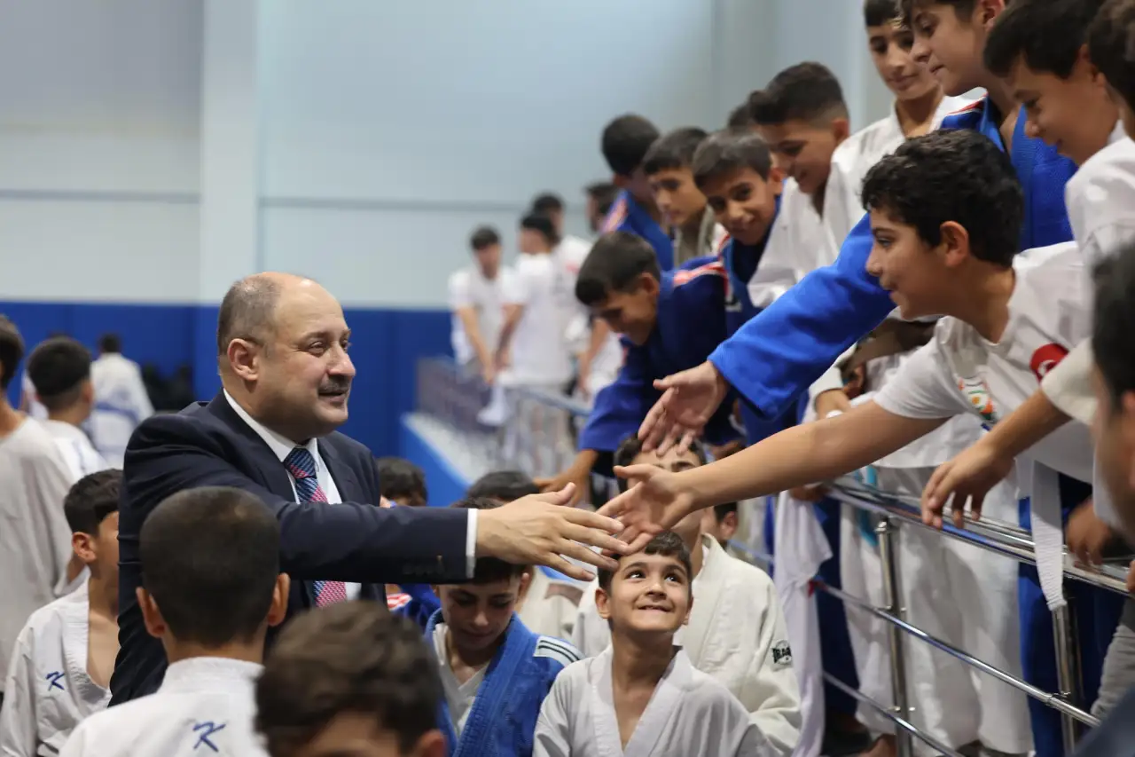 Şanlıurfa&rsquo;da Gen&ccedil;lik Devrimi: 2025 Yılında 844 Binlik Rekor Katılım!