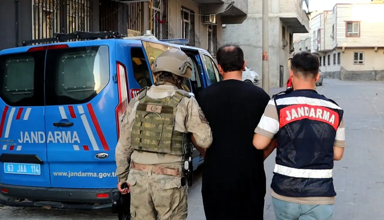 Şanlıurfa’da Göçmen Kaçakçılığı Operasyonu: 10 Şüpheli Hakkında Adli İşlem