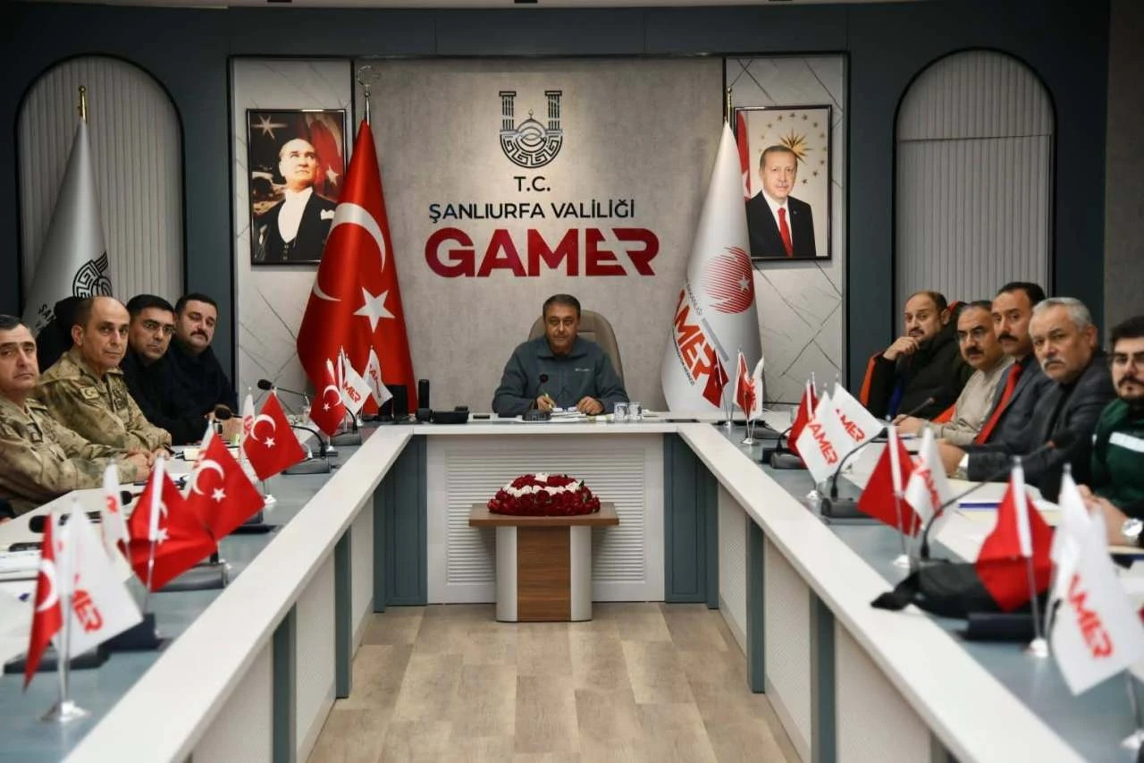 Şanlıurfa&rsquo;da Kar Esaretiyle Topyek&uuml;n M&uuml;cadele: Valilikten Kritik Seferberlik İlanı!