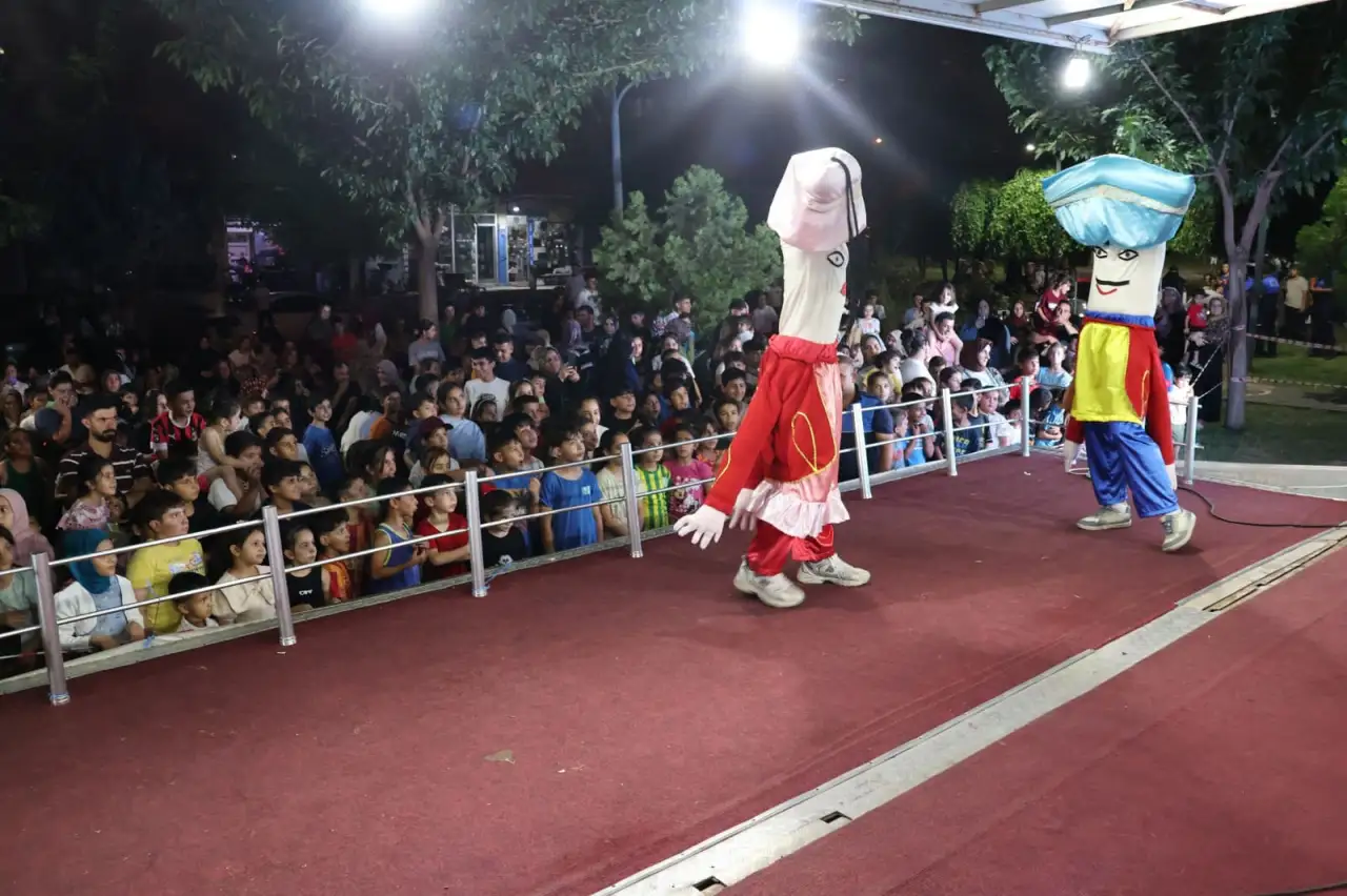 Şanlıurfa 'da Konserler ve &Ccedil;ocuk Şenlikleri Mahalleleri Buluşturuyor