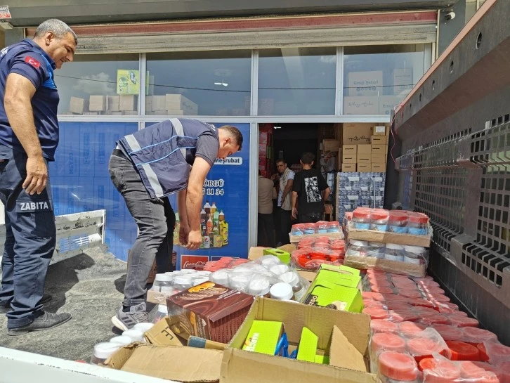Şanlıurfa'da Sağlıksız Gıda Operasyonu: 5 Kamyon Dolusu Ürün İmha Edildi