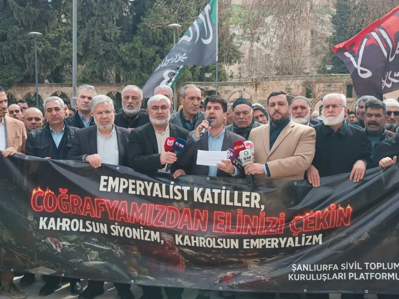 Şanlıurfa&rsquo;da Tarihi Haykırış: "Zulme Rıza Zul&uuml;md&uuml;r, Zalimler İ&ccedil;in Yaşasın Cehennem!"