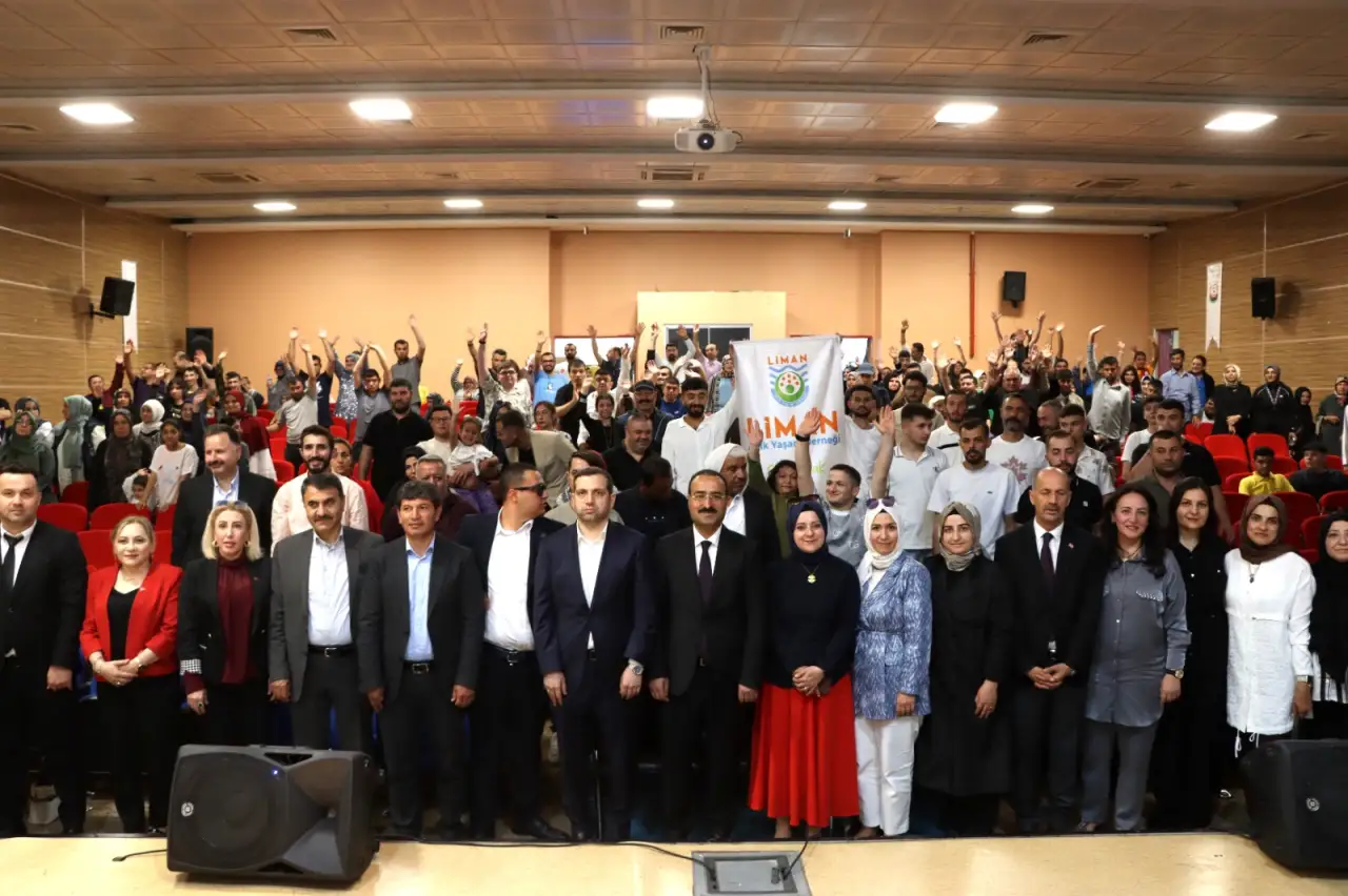 Şanlıurfa'da Yetenekler Sahne Aldı, Zihinlerdeki Engeller Yıkıldı