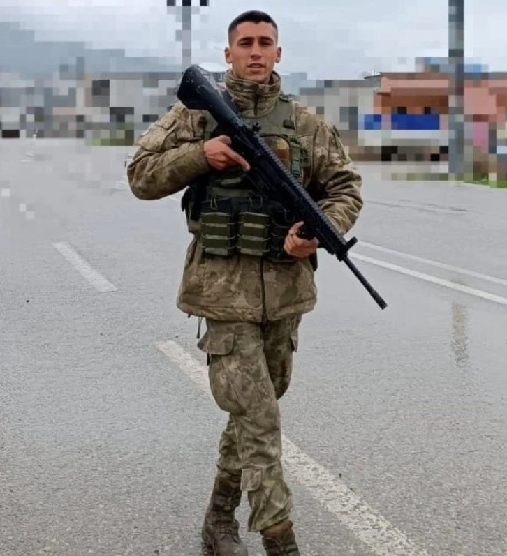 Şehit Tankçı Sözleşmeli Er Abdulkadir Akıncı, Memleketi Adıyaman'da Son Yolculuğuna Uğurlandı