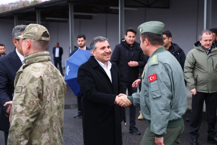 Şırnak Valisi Atay, Güvenlik Güçlerinin Bayramını Kutladı