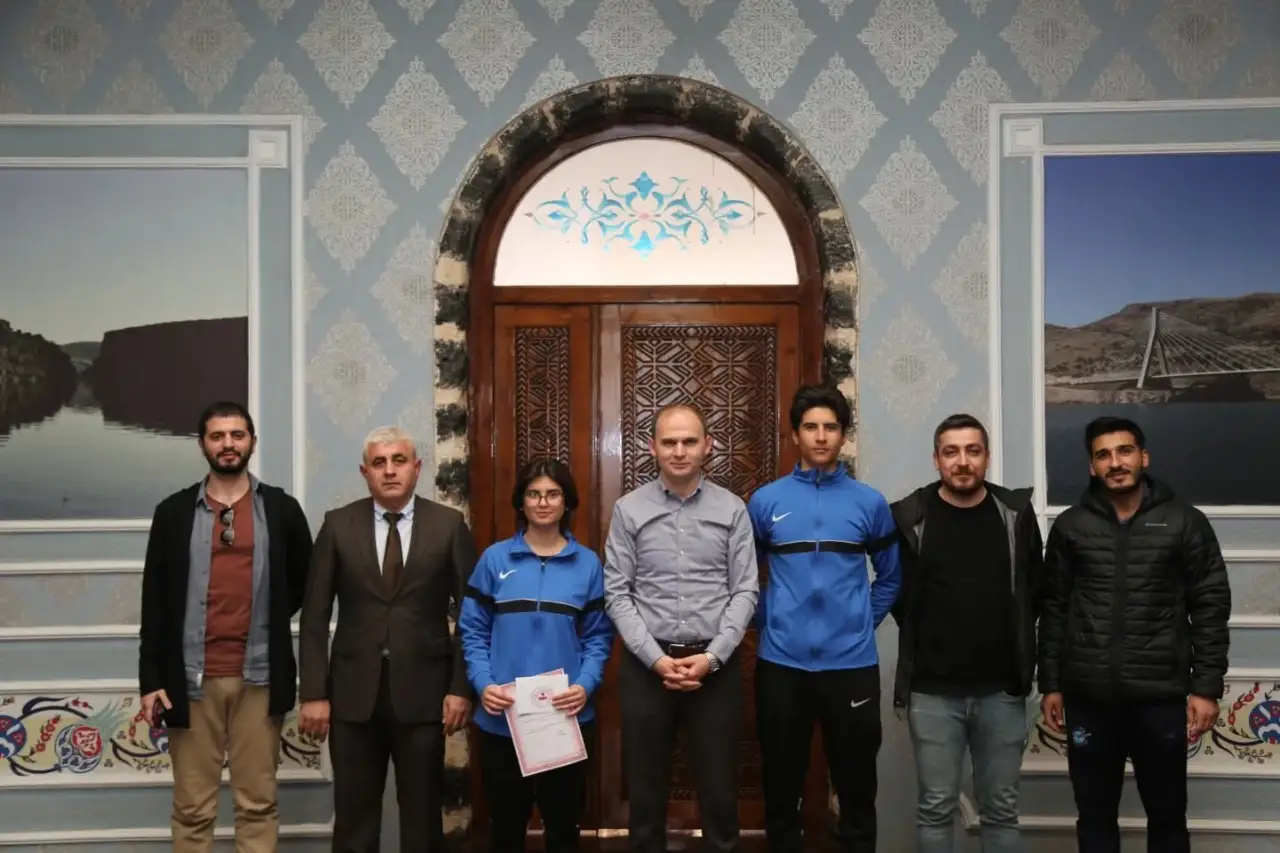 Siverek’in Gururu Genç Sporcular Kaymakam Salih Sak Tarafından Ödüllendirildi