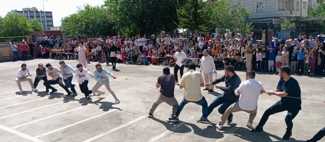 Siverek Mimar Sinan Ortaokulu Bahar Şenliği ile Renkleniyor