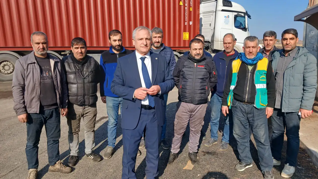 Siverek Sanayi Sitesi Esnafının Uzun Soluklu Kavşak Mücadelesi Zaferle Sonuçlandı: Başkan İnan'dan Teşekkür