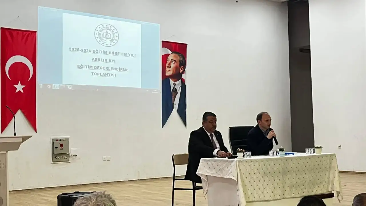 Siverek’te Aralık Ayı Eğitim Değerlendirme Toplantısı Yapıldı