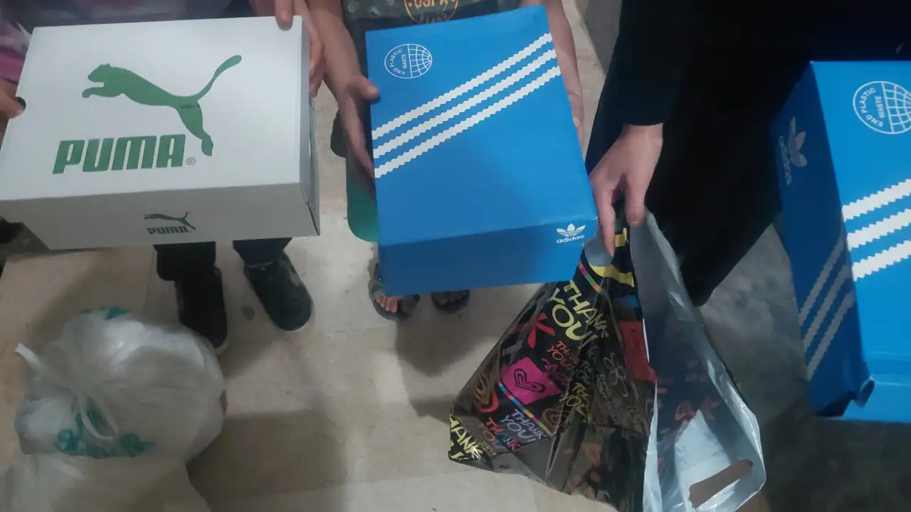 Siverek&rsquo;te Bayram Sevinci: Hayata Dair Kadın Grubu&rsquo;ndan Y&uuml;z &Ccedil;ocuğa Anlamlı Hediye