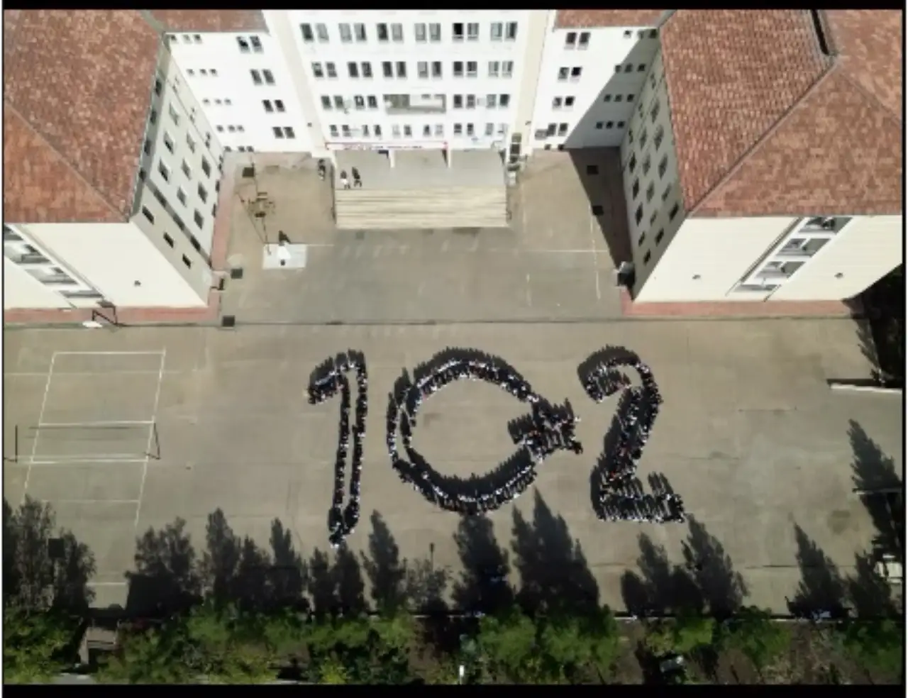 Siverek'te Cumhuriyetin 102. Yılına Özel Etkileyici Koreografi