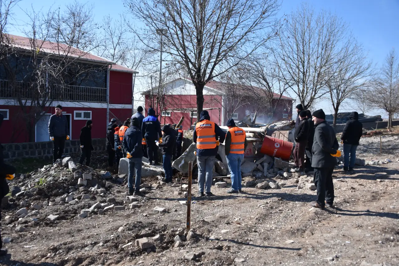 Siverek'te Deprem Tatbikatı Gerçekleşti  Hazırlıklı Olmanın Önemi