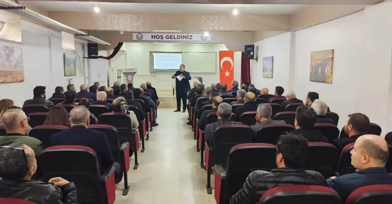 Siverek&rsquo;te Eğitim ve Sporun Geleceği Masaya Yatırıldı: Nuri Kapanoğlu Başkanlığında Kritik Zirve