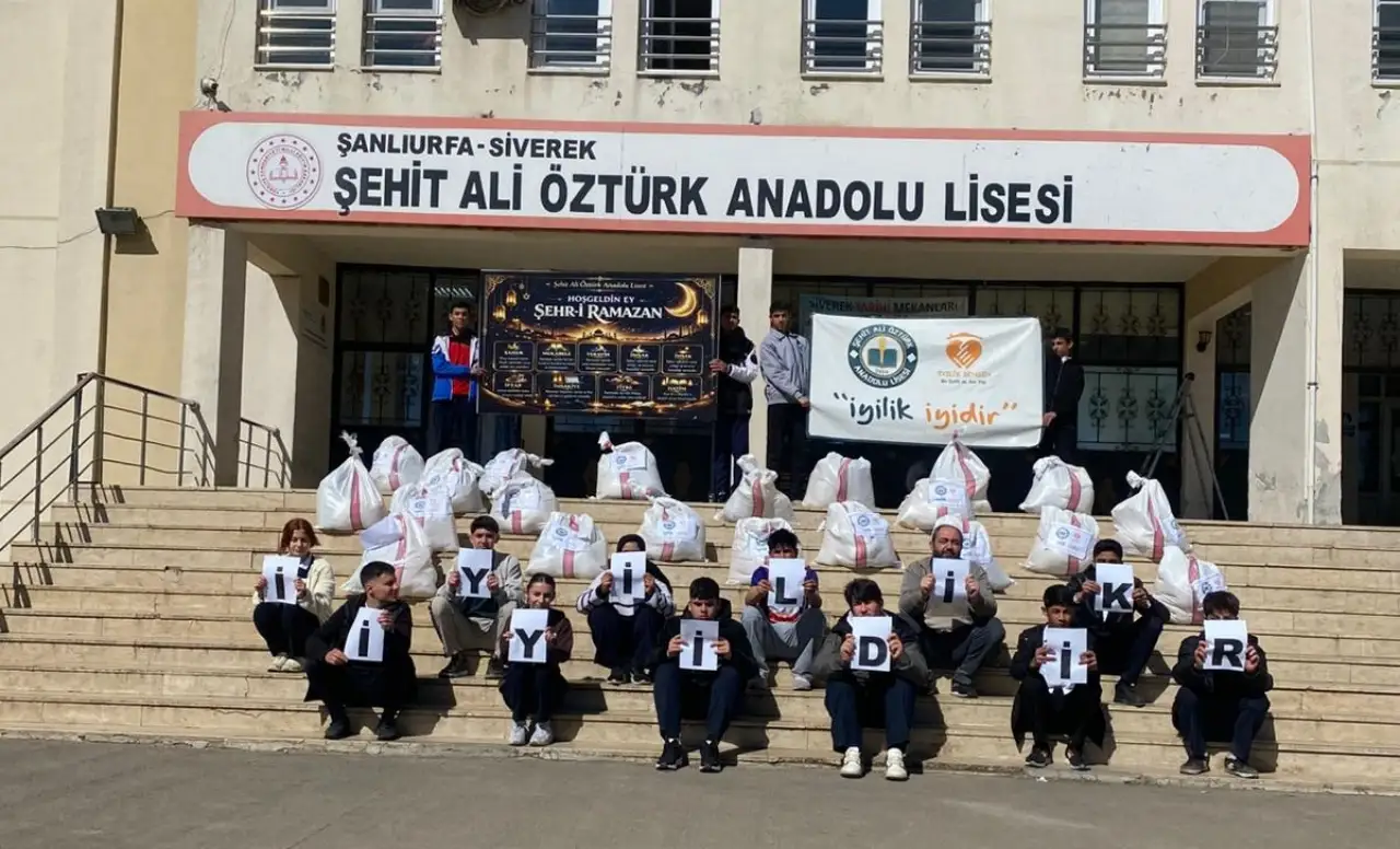 Siverek&rsquo;te Gen&ccedil; Y&uuml;reklerden Sevgi Seferberliği