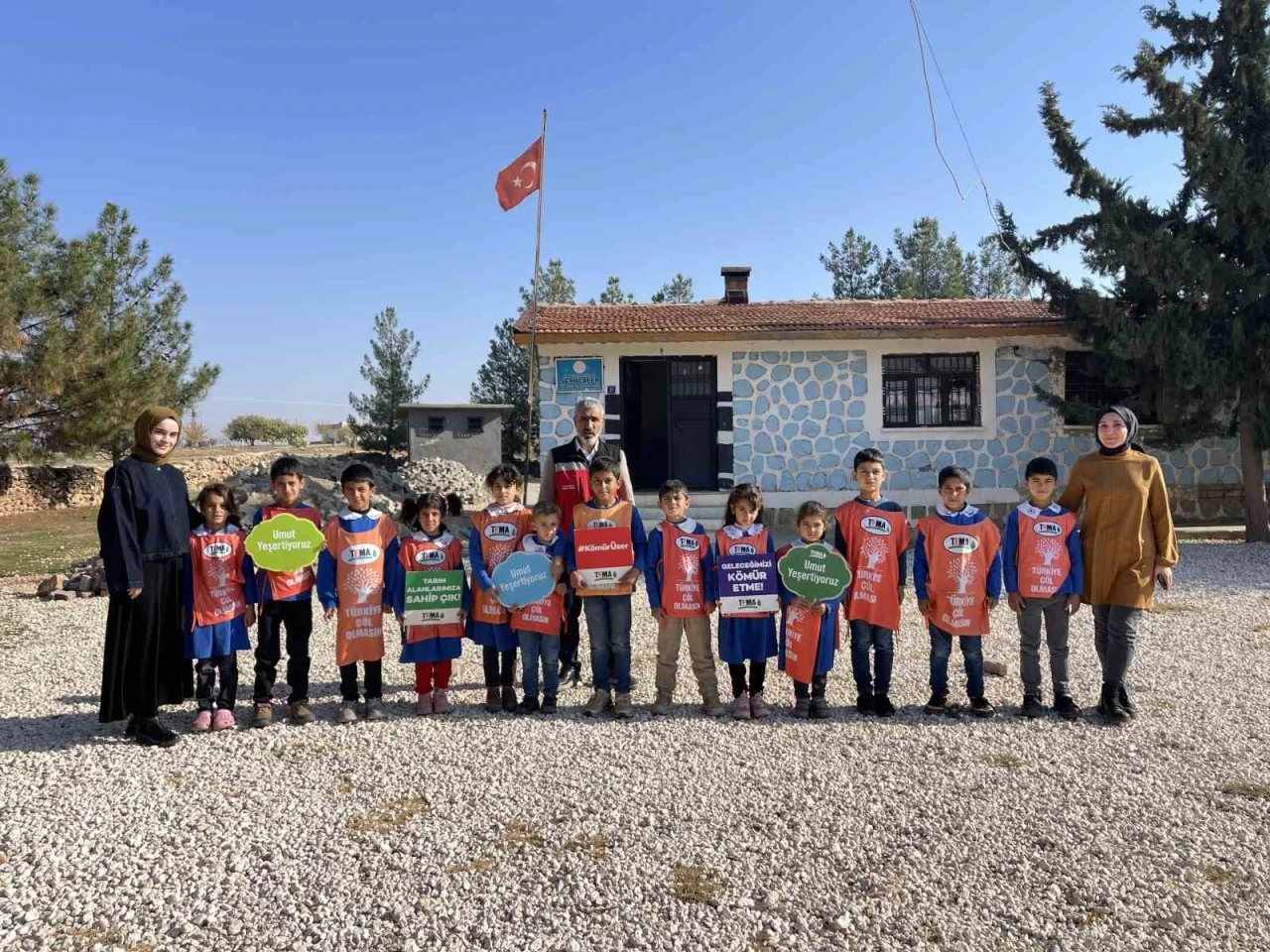 Siverek’te Köy Okulu Öğrencilerine Doğa Sevgisini Artıran Anlamlı Eğitim