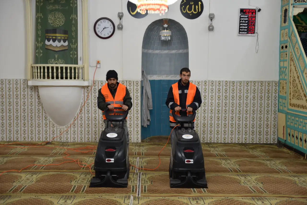 Siverek&rsquo;te Manevi Hazırlık: Camiler Ramazan&rsquo;ın Bereketine Tertemiz Hazırlanıyor!
