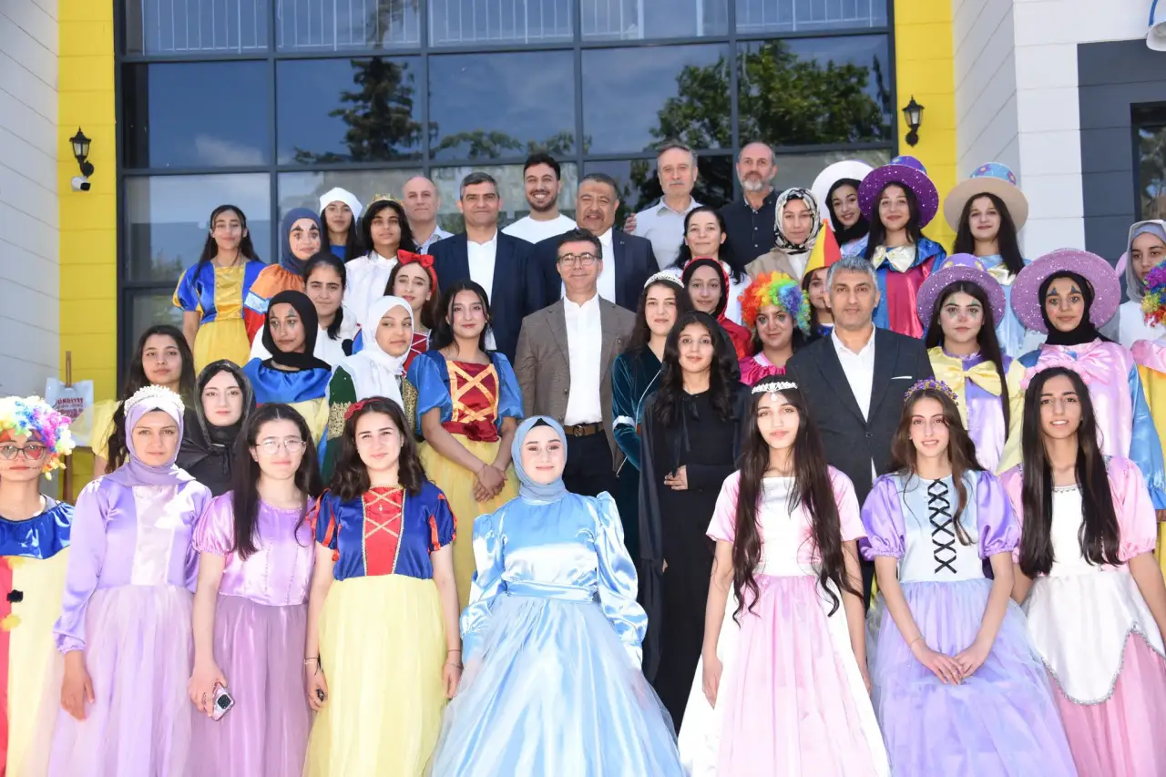 Siverek’te Renkli Final Göz Kamaştırdı